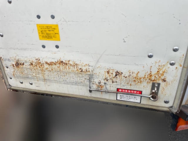 いすゞエルフアルミバン小型（2t・3t）[写真11]