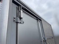 いすゞエルフアルミバン小型（2t・3t）[写真12]