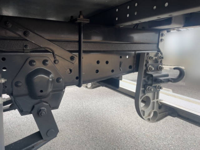 いすゞエルフアルミバン小型（2t・3t）[写真22]