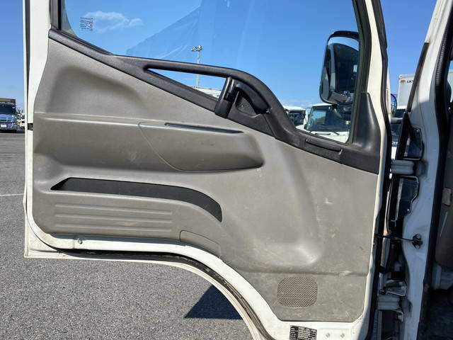 三菱ふそうキャンターダンプ小型（2t・3t）[写真26]