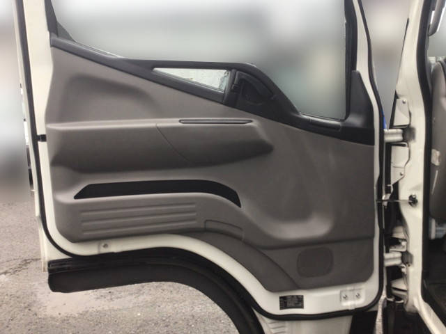 三菱ふそうその他の車種冷凍車（冷蔵車）小型（2t・3t）[写真21]