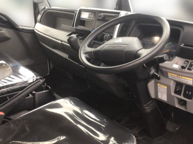 三菱ふそうその他の車種冷凍車（冷蔵車）小型（2t・3t）[写真24]