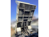 三菱ふそうキャンターダンプ小型（2t・3t）[写真11]