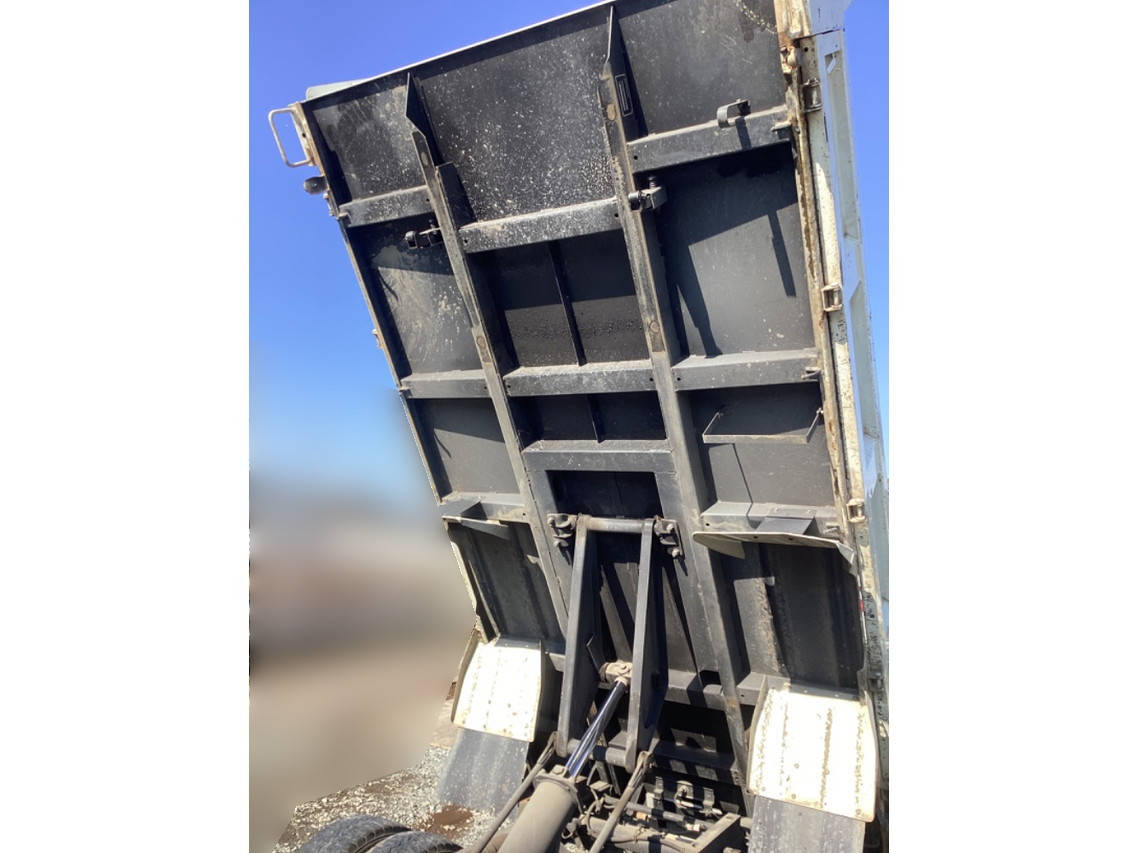 三菱ふそうキャンターダンプ小型（2t・3t）[写真12]