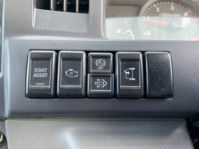 いすゞエルフミキサー車（コンクリートミキサー）小型（2t・3t）[写真34]