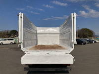 いすゞフォワードアームロール中型（4t）[写真10]