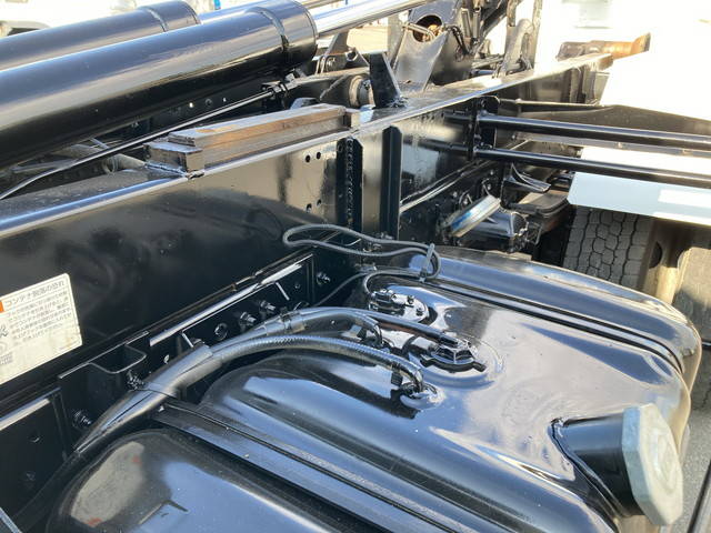 いすゞフォワードアームロール中型（4t）[写真21]