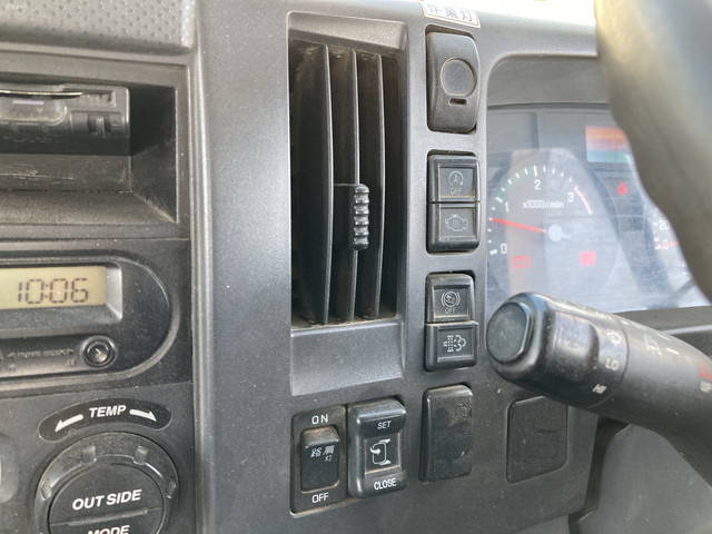 いすゞフォワードアームロール中型（4t）[写真38]