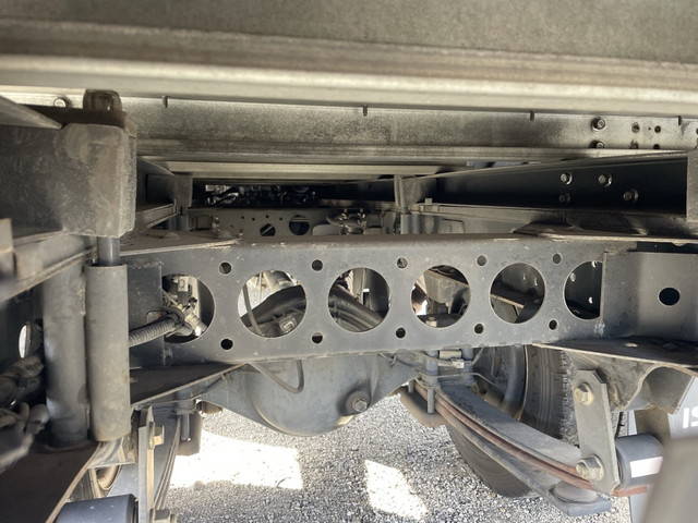 いすゞエルフアルミバン小型（2t・3t）[写真17]