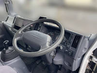 いすゞエルフアルミバン小型（2t・3t）[写真22]