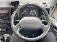 いすゞエルフアルミバン小型（2t・3t）[写真24]