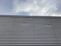 いすゞエルフアルミバン小型（2t・3t）[写真05]