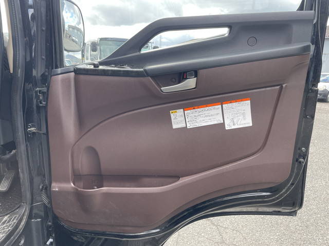 日野レンジャーアルミウイング中型（4t）[写真21]