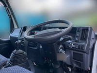 いすゞエルフ平ボディ中型（4t）[写真23]