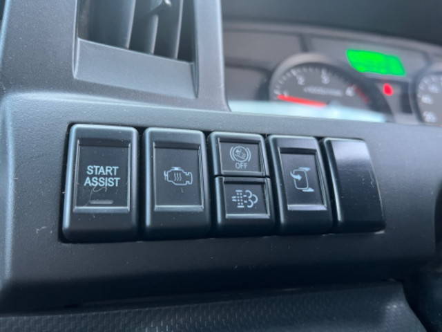 いすゞエルフ平ボディ中型（4t）[写真27]