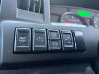 いすゞエルフ平ボディ中型（4t）[写真27]