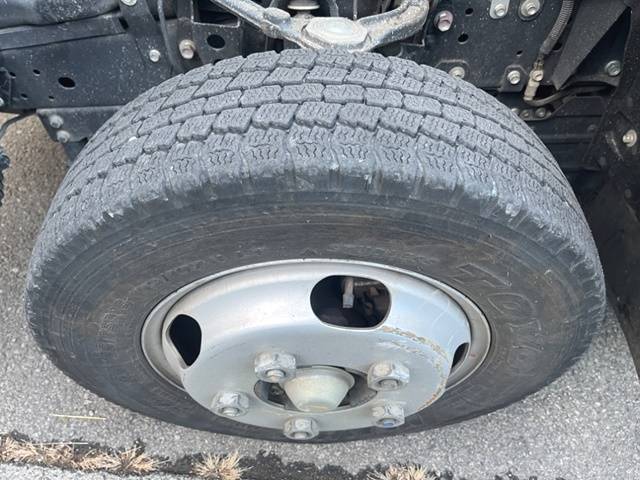 いすゞエルフ平ボディ小型（2t・3t）[写真12]