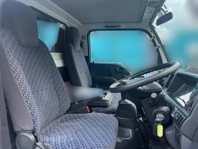 いすゞエルフ平ボディ小型（2t・3t）[写真21]