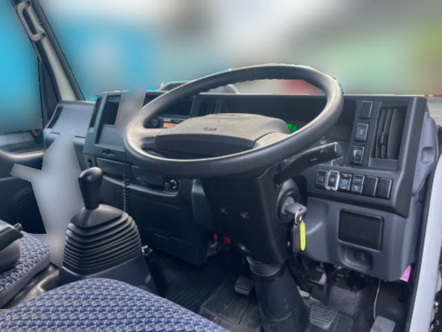 いすゞエルフ平ボディ小型（2t・3t）[写真22]