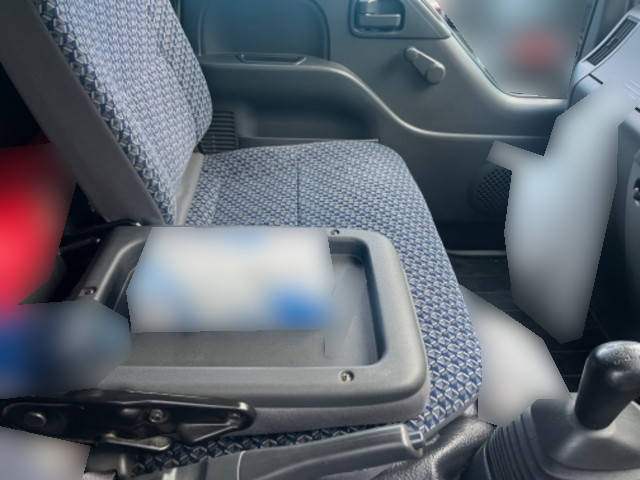 いすゞエルフ平ボディ小型（2t・3t）[写真24]