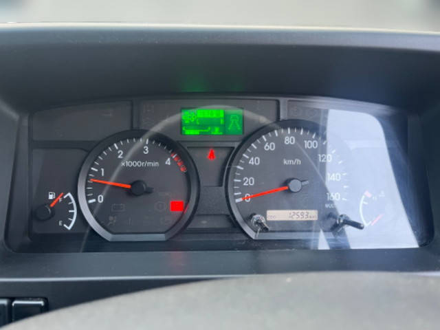 いすゞエルフ平ボディ小型（2t・3t）[写真28]