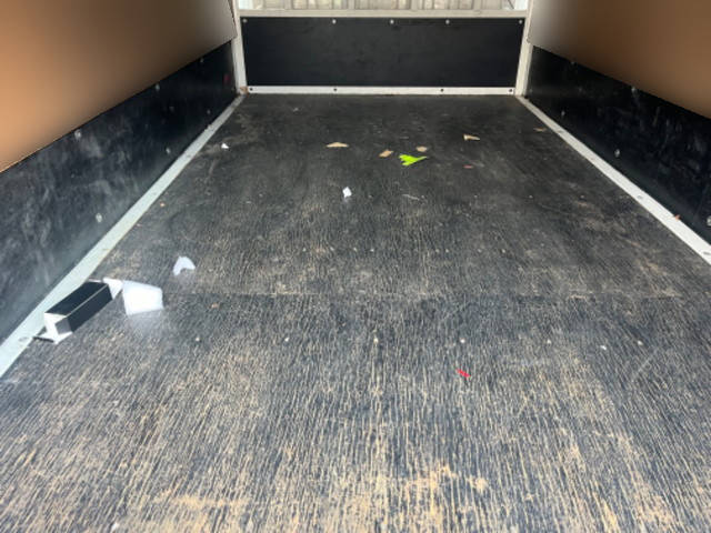 いすゞエルフ平ボディ小型（2t・3t）[写真08]