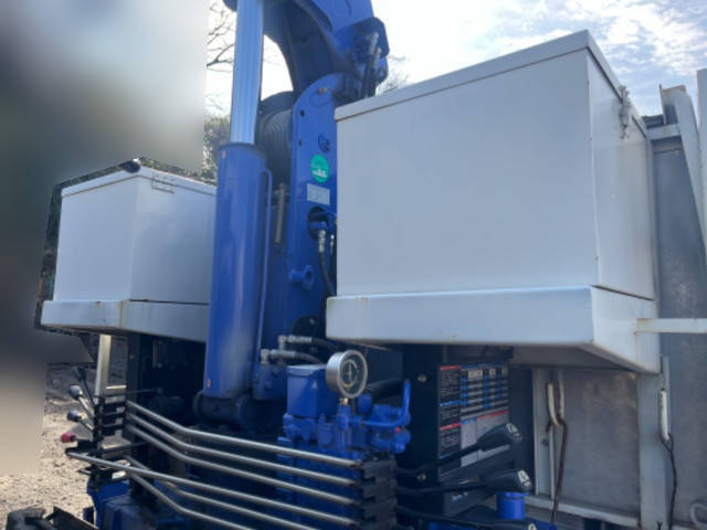 三菱ふそうキャンタークレーン4段小型（2t・3t）[写真20]