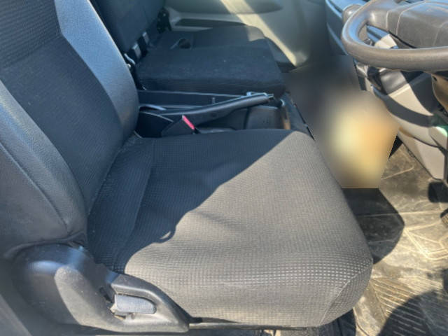 三菱ふそうキャンタークレーン4段小型（2t・3t）[写真33]