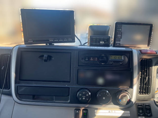 三菱ふそうキャンタークレーン4段小型（2t・3t）[写真36]