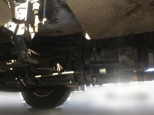 三菱ふそうキャンタークレーン4段小型（2t・3t）[写真15]