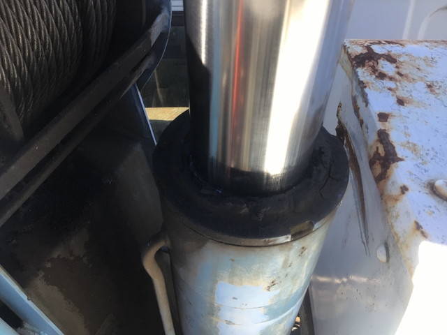 三菱ふそうキャンタークレーン4段小型（2t・3t）[写真09]