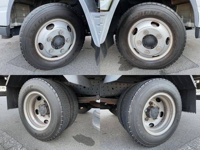 三菱ふそうキャンター幌ウイング小型（2t・3t）[写真11]