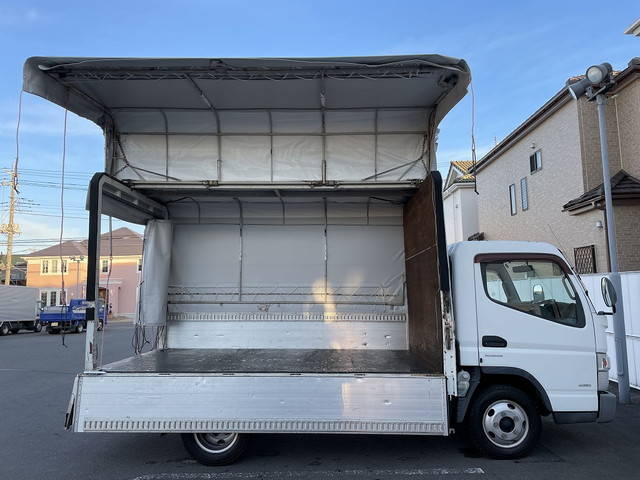 三菱ふそうキャンター幌ウイング小型（2t・3t）[写真19]