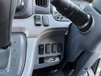 三菱ふそうキャンター幌ウイング小型（2t・3t）[写真28]