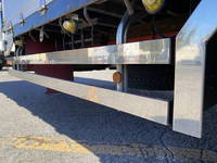 日野プロフィアクレーン付大型（10t）[写真18]