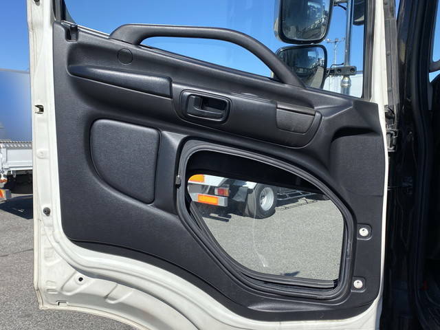 日野プロフィアクレーン付大型（10t）[写真28]