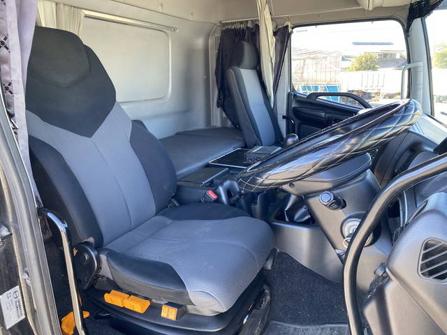 日野プロフィアクレーン付大型（10t）[写真31]