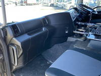 日野プロフィアクレーン付大型（10t）[写真34]