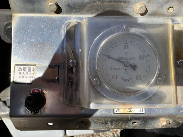 日野デュトロバキュームカー小型（2t・3t）[写真22]