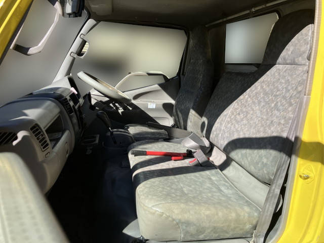 日野デュトロバキュームカー小型（2t・3t）[写真28]