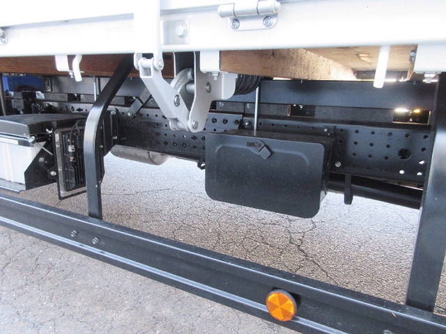 三菱ふそうキャンタークレーン4段小型（2t・3t）[写真10]