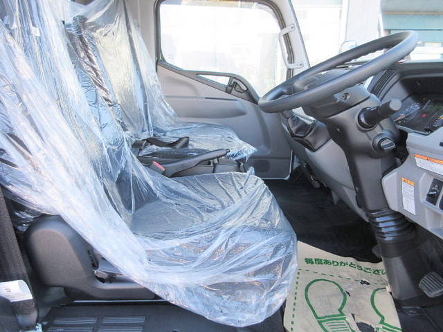 三菱ふそうキャンタークレーン4段小型（2t・3t）[写真14]