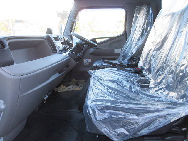 三菱ふそうキャンタークレーン4段小型（2t・3t）[写真15]