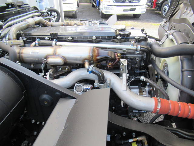 三菱ふそうファイターアルミウイング中型（4t）[写真10]