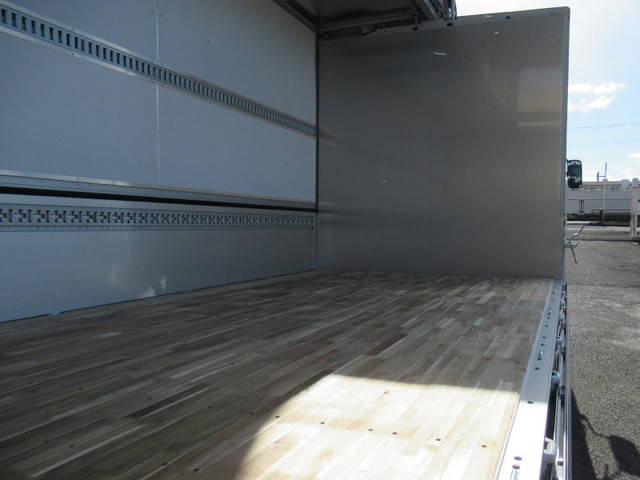 三菱ふそうファイターアルミウイング中型（4t）[写真19]