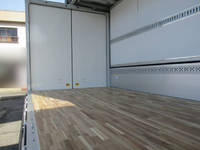 三菱ふそうファイターアルミウイング中型（4t）[写真20]