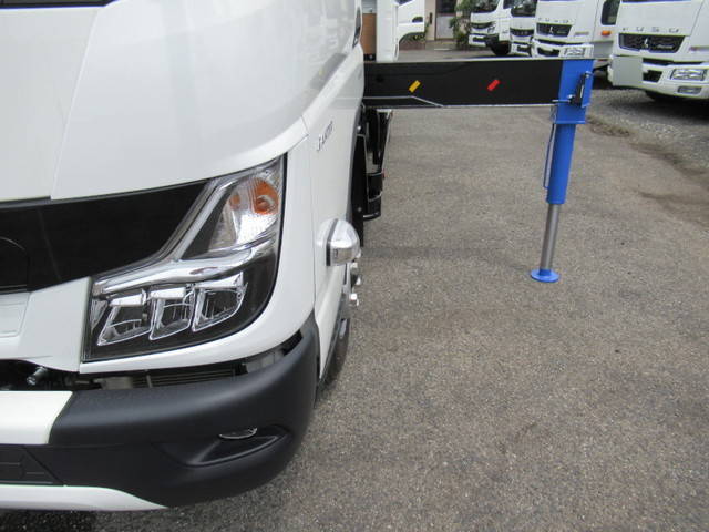 三菱ふそうキャンタークレーン4段小型（2t・3t）[写真13]