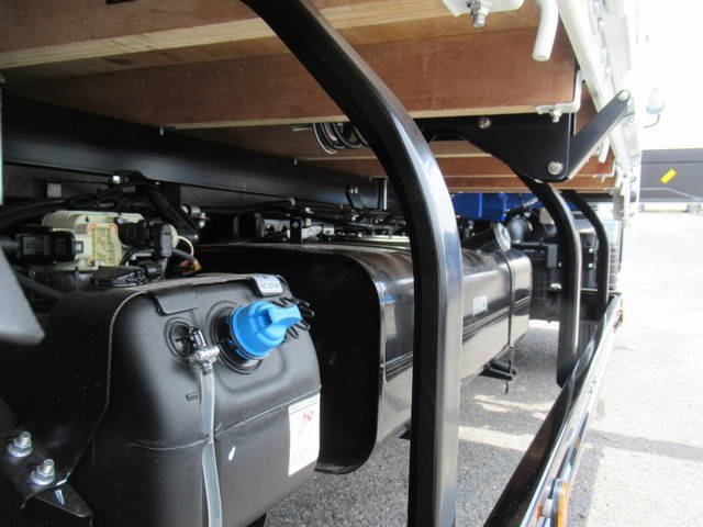 三菱ふそうキャンタークレーン4段小型（2t・3t）[写真14]