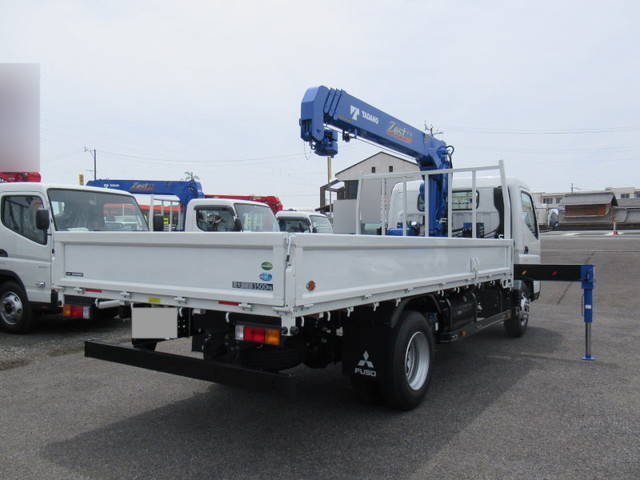 三菱ふそうキャンタークレーン4段小型（2t・3t）[写真04]