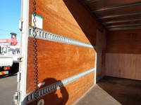 いすゞエルフアルミバン小型（2t・3t）[写真18]